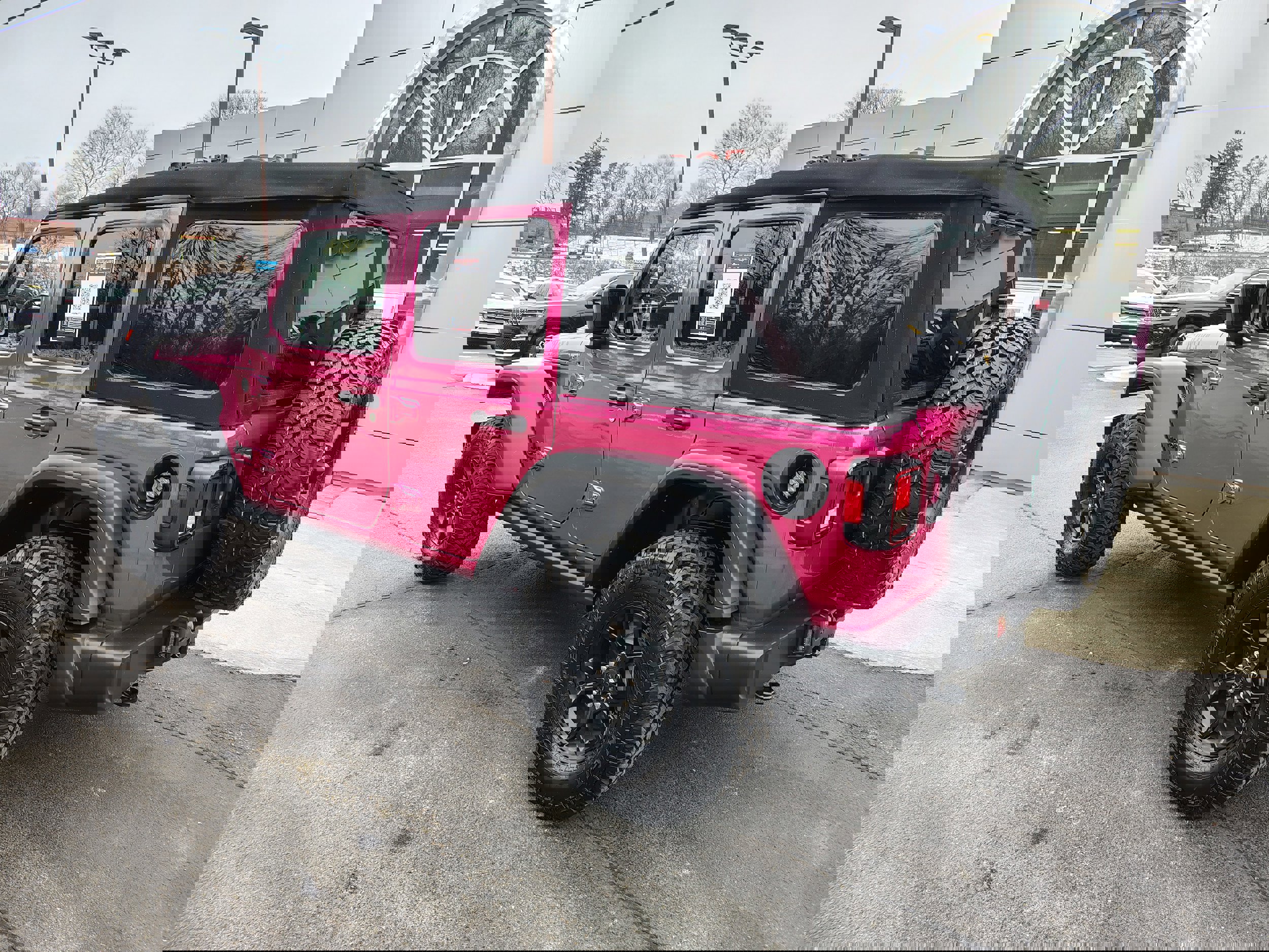 Certified 2024 Jeep Wrangler Willys image 9