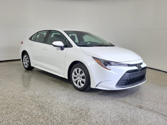 Used 2024 Toyota Corolla LE FWD image 4
