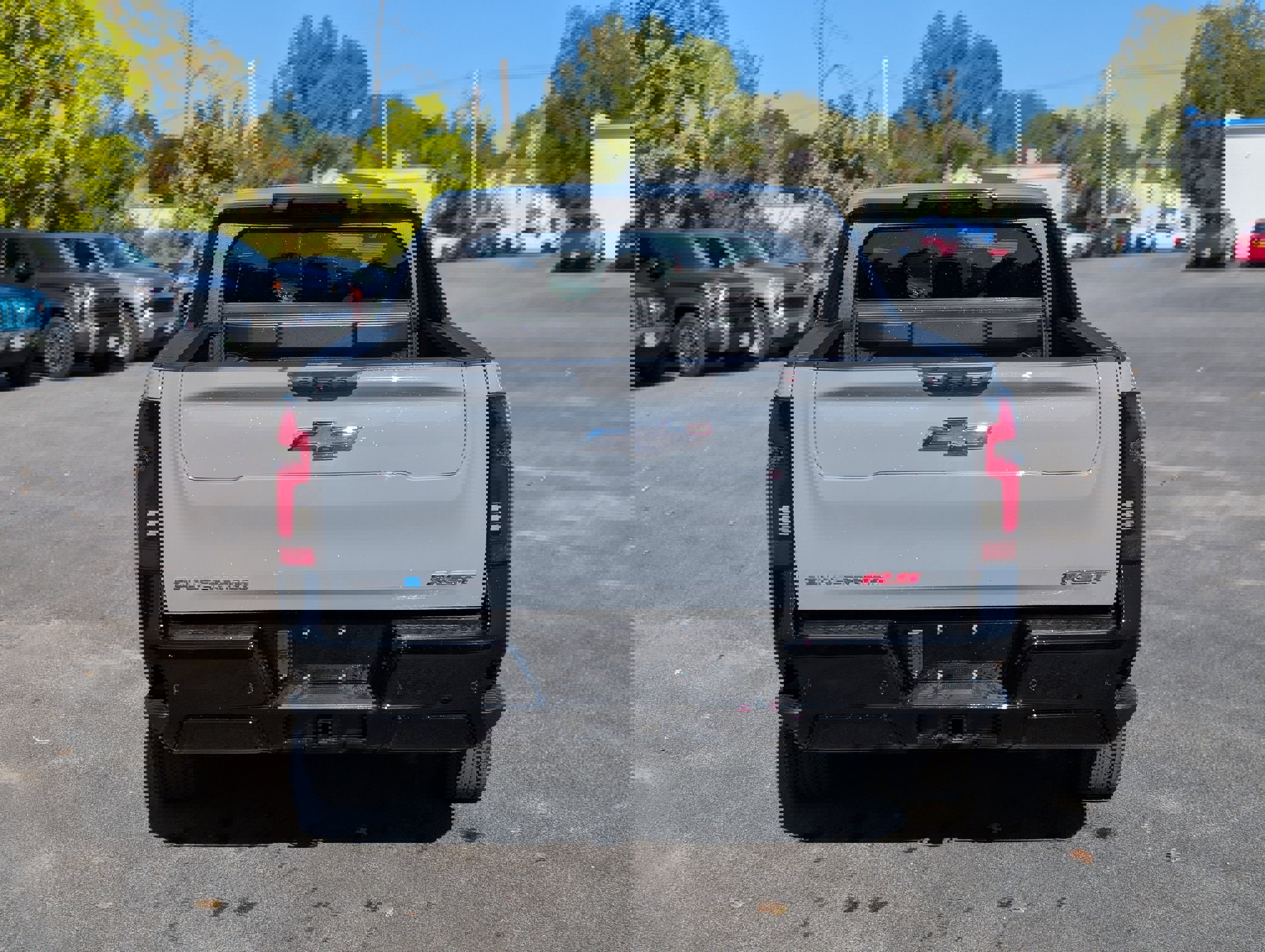 New 2025 Chevrolet Silverado EV RST image 11