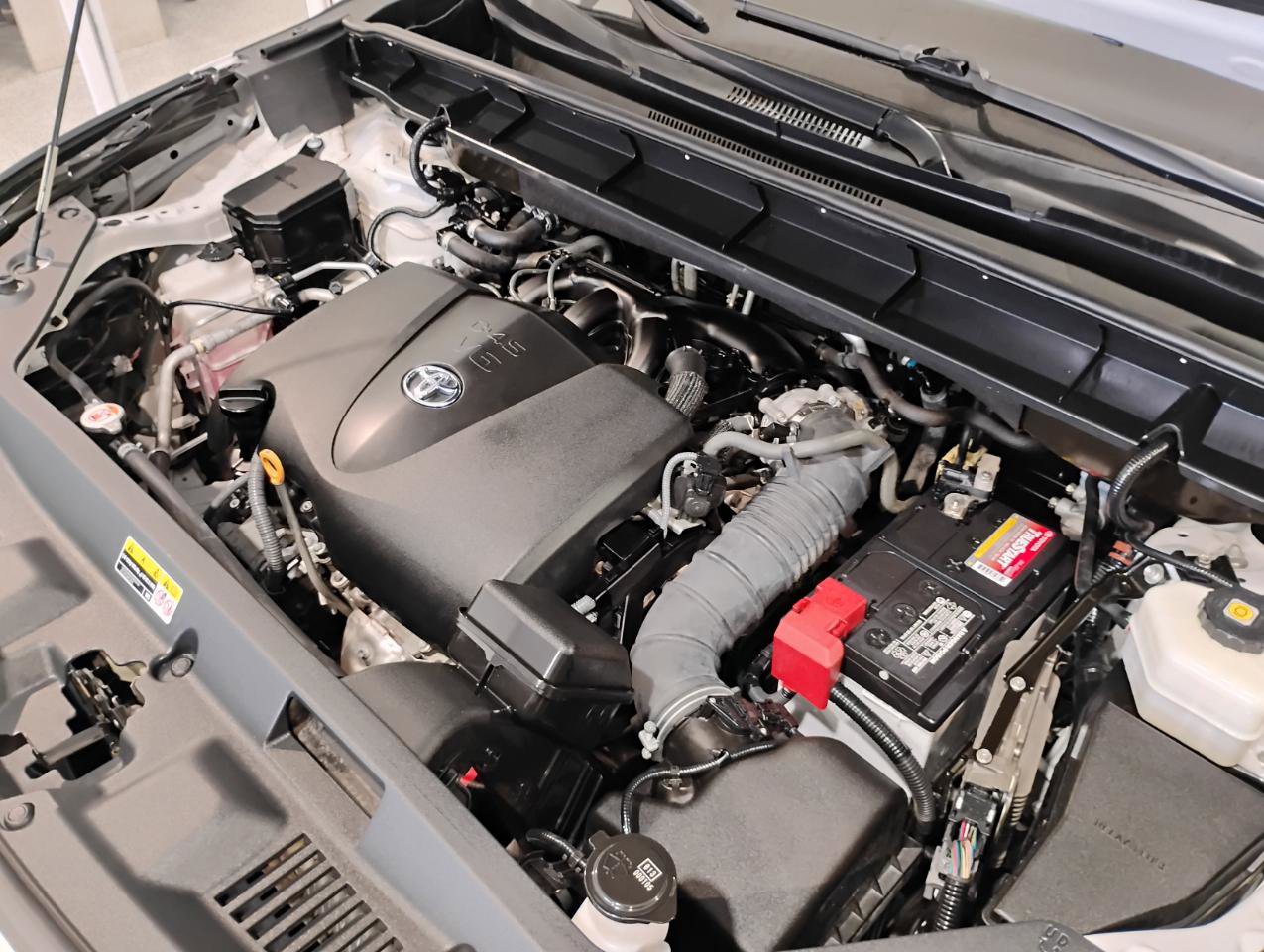 Used 2021 Toyota Highlander L image 96