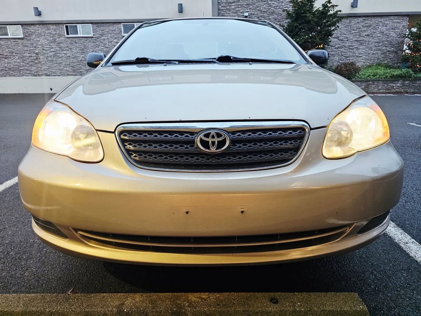 Used 2005 Toyota Corolla CE image 8