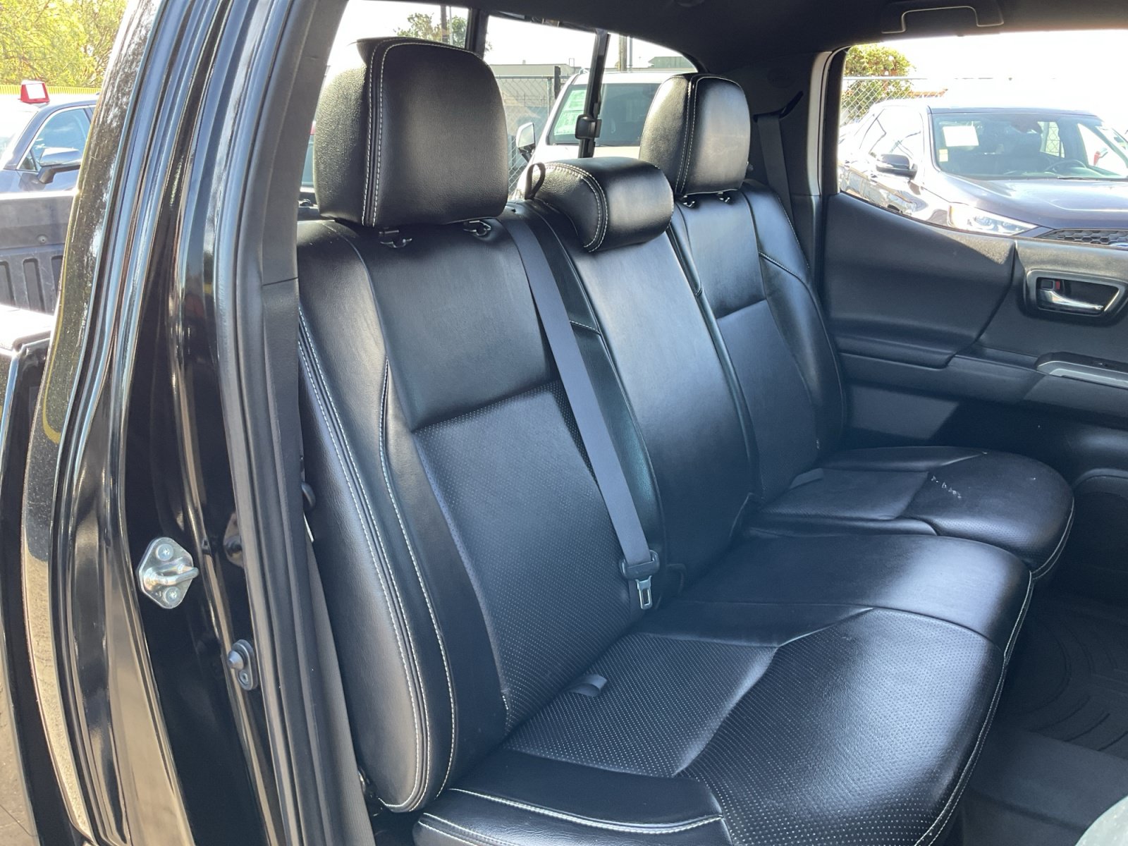 Used 2016 Toyota Tacoma TRD Sport AWD/4WD image 20