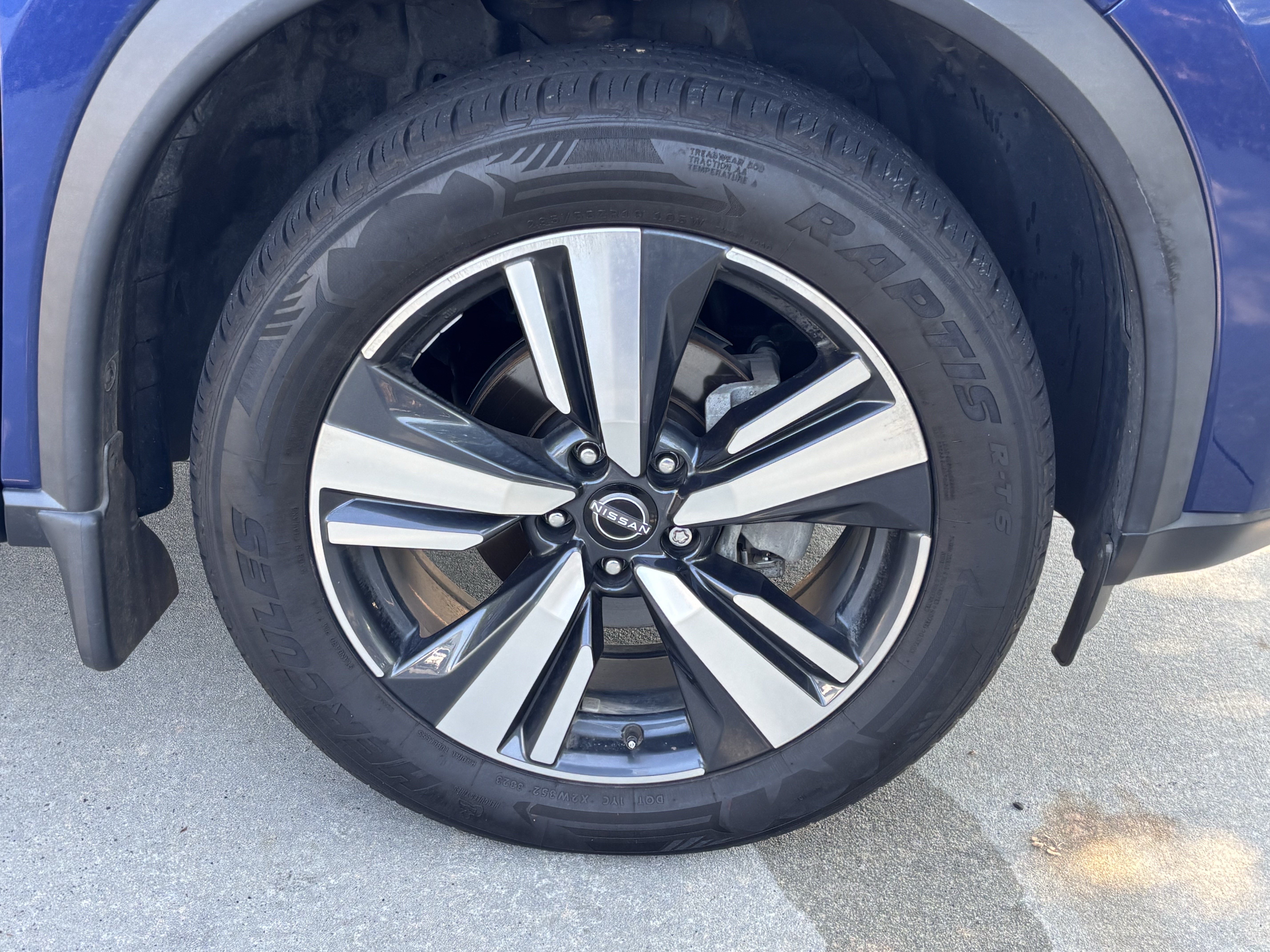Used 2023 Nissan Rogue SL FWD image 13