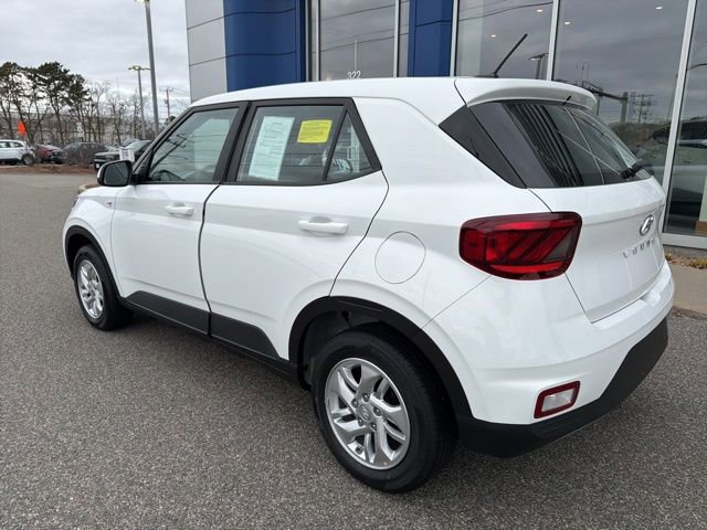 Certified 2026 Hyundai Venue SE image 7