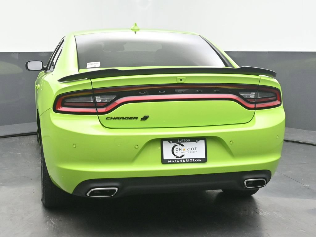 Used 2023 Dodge Charger SXT w/ Blacktop Package image 5