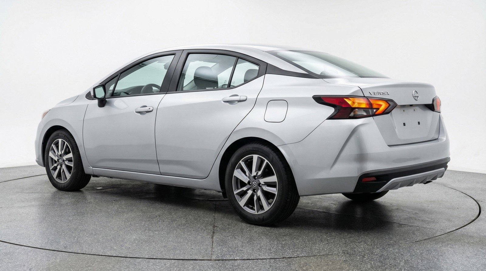 Used 2025 Nissan Versa SV FWD image 6