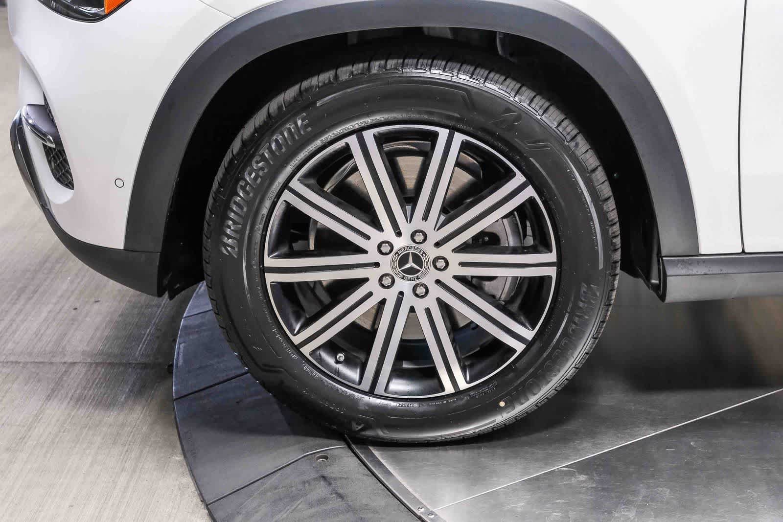 Used 2026 Mercedes-Benz GLE 450e 4MATIC image 10