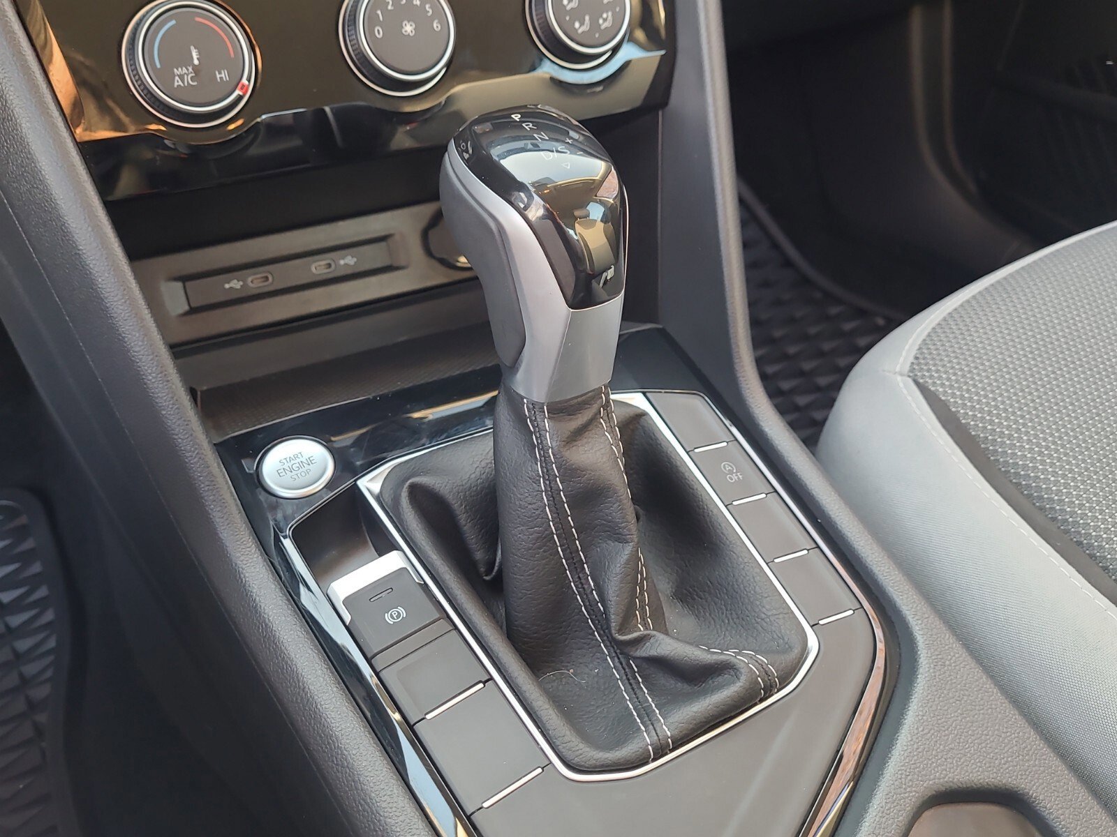 Used 2024 Volkswagen Taos S image 16