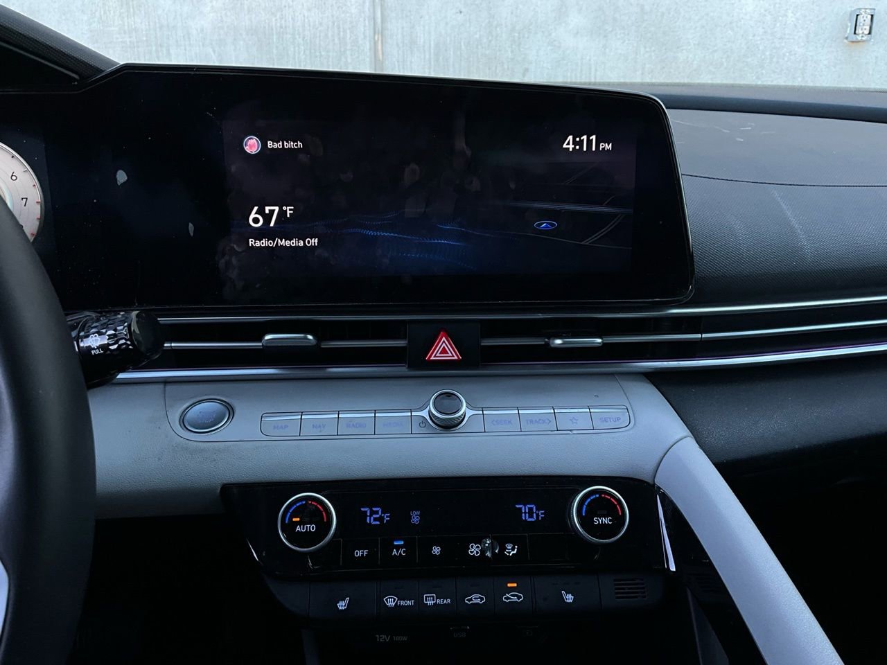 Used 2021 Hyundai Elantra Limited image 26