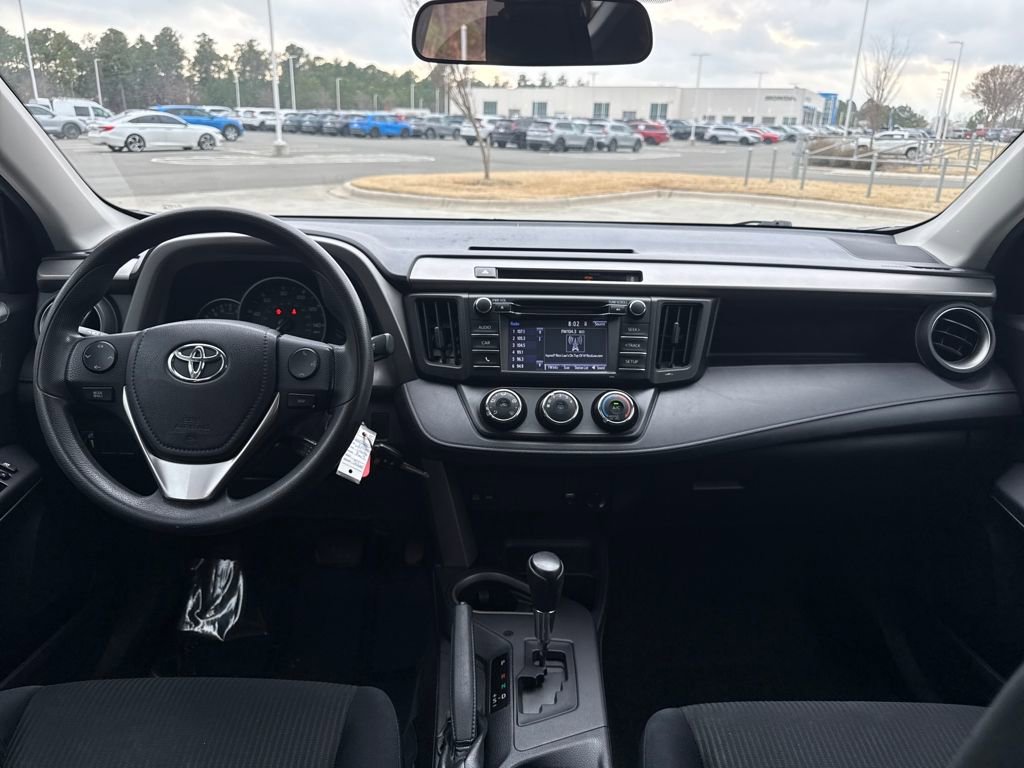 Used 2016 Toyota RAV4 LE image 29