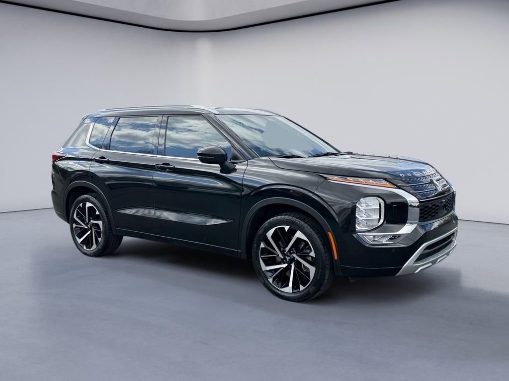 Used 2024 Mitsubishi Outlander SEL image 7