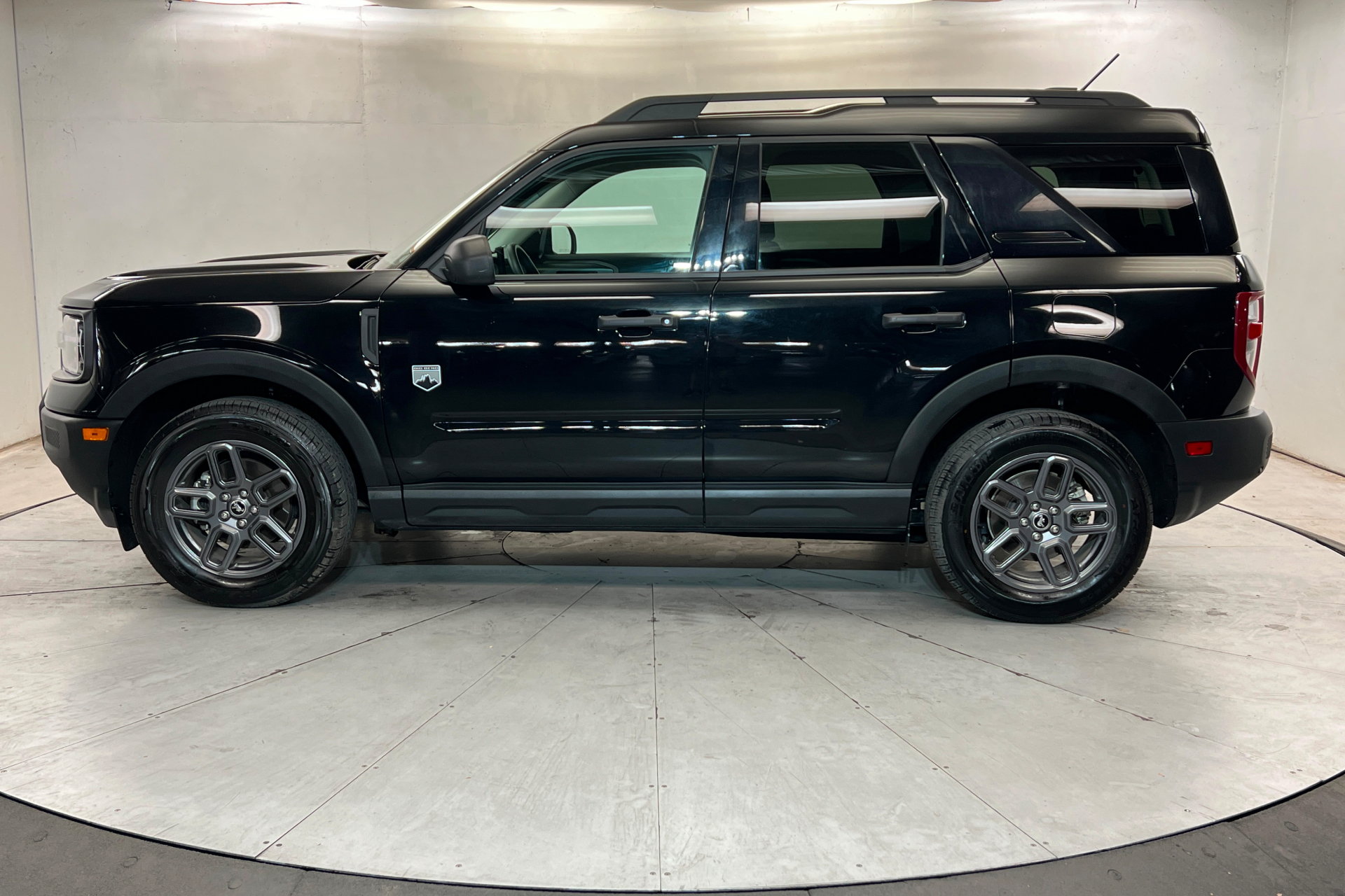 Used 2025 Ford Bronco Sport Big Bend AWD/4WD image 2