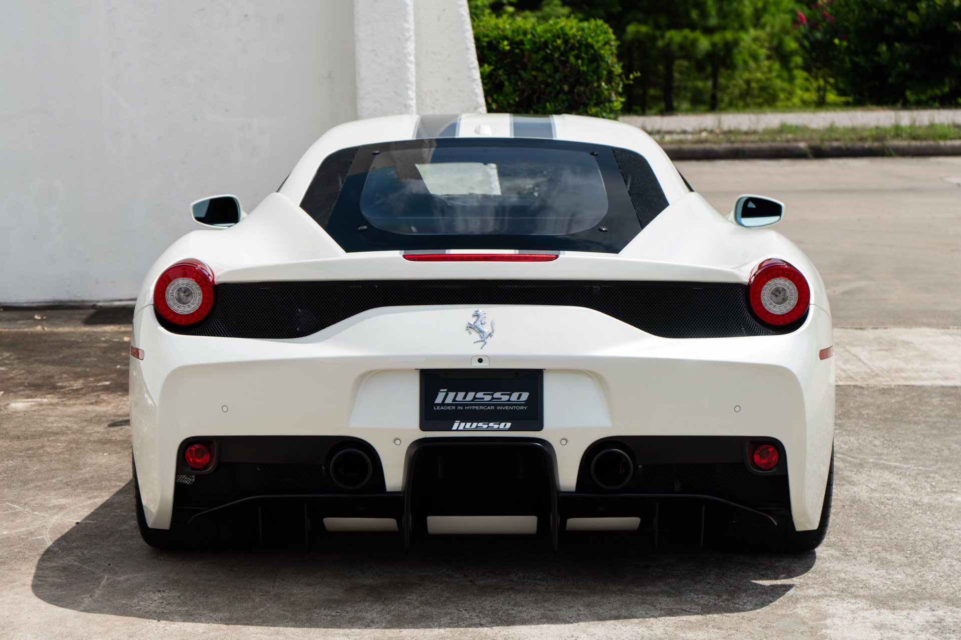 Used 2015 Ferrari 458 Speciale Coupe RWD image 16
