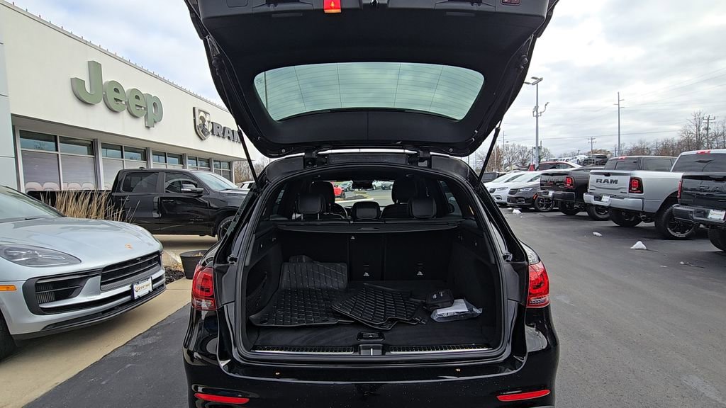 Used 2022 Mercedes-Benz GLC 300 4MATIC image 16