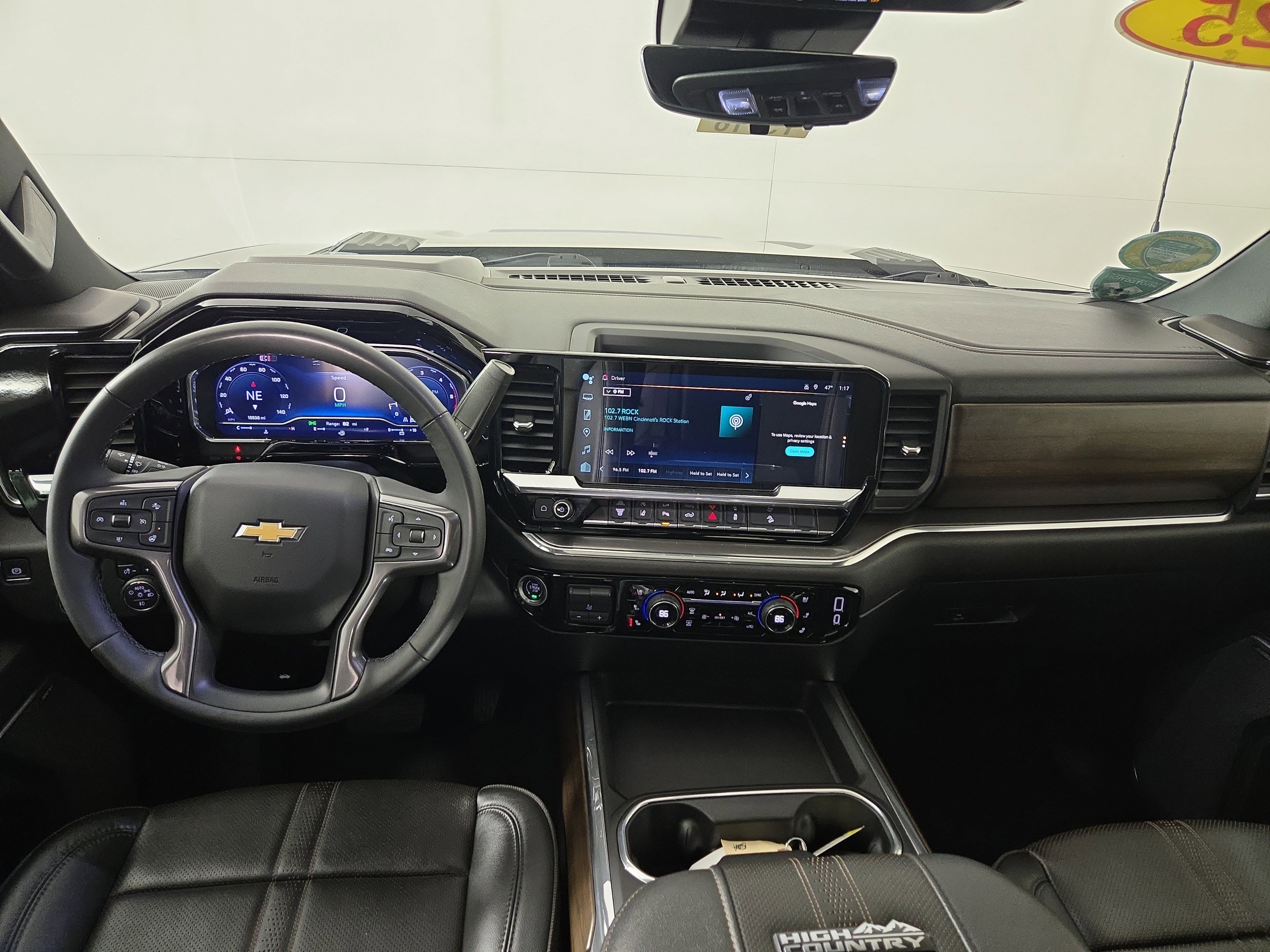 Used 2025 Chevrolet Silverado 3500 High Country w/ Technology Package image 12