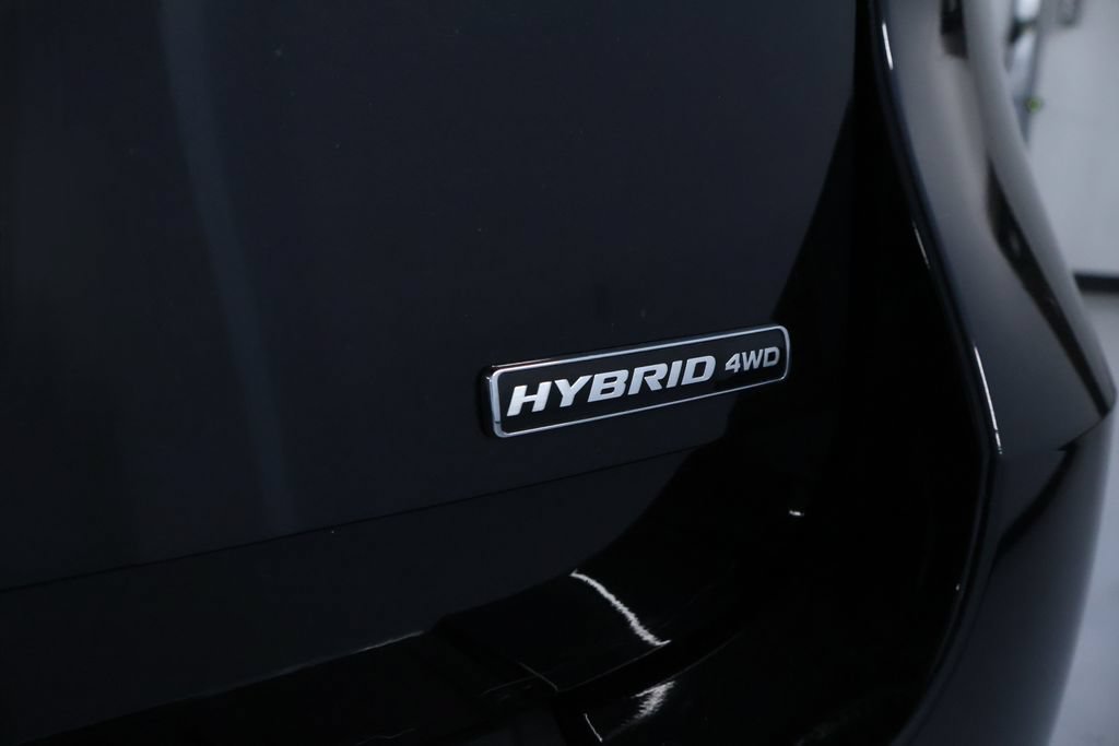 Used 2021 Ford Explorer Limited image 12