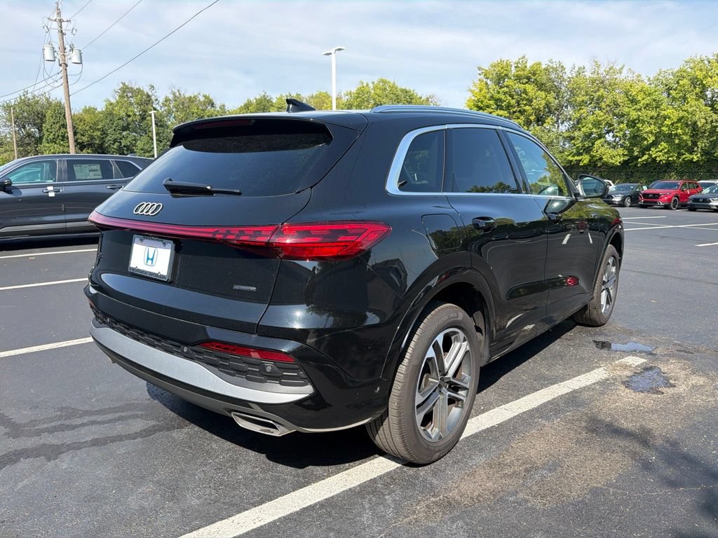 Used 2025 Audi Q5 Premium w/ Convenience Package AWD/4WD image 5