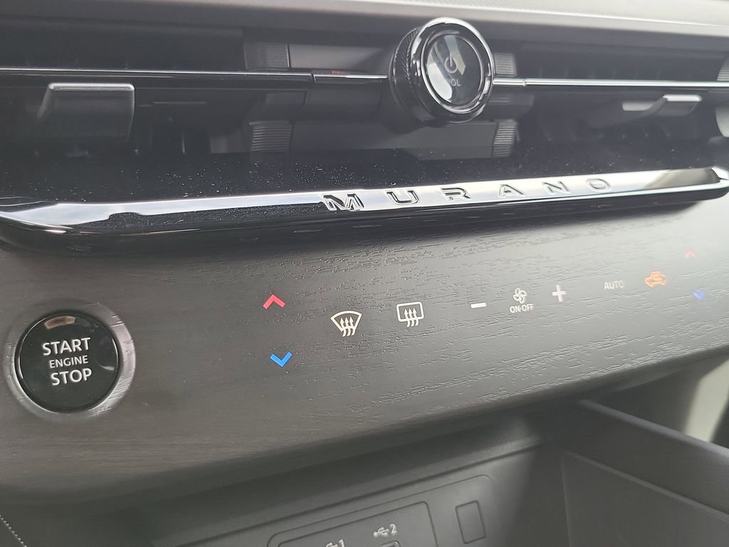 Used 2025 Nissan Murano SV image 11