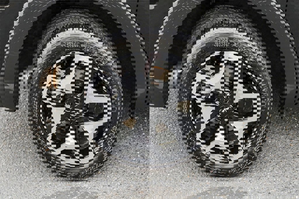 Certified 2024 Hyundai Santa Cruz Limited image 11