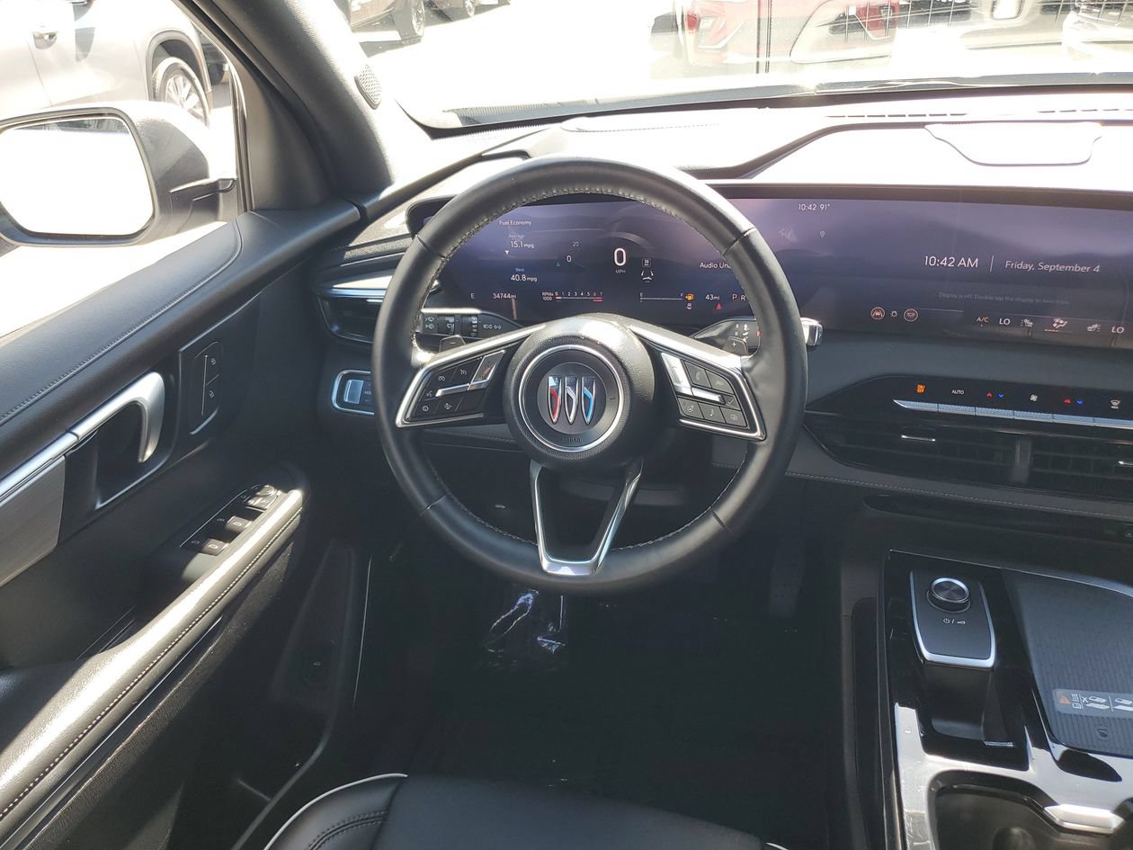 Used 2026 Buick Enclave Preferred FWD image 12