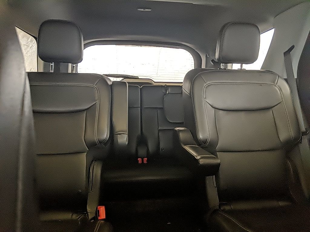 Used 2023 Ford Explorer Limited w/ Limited Technology Package image 32