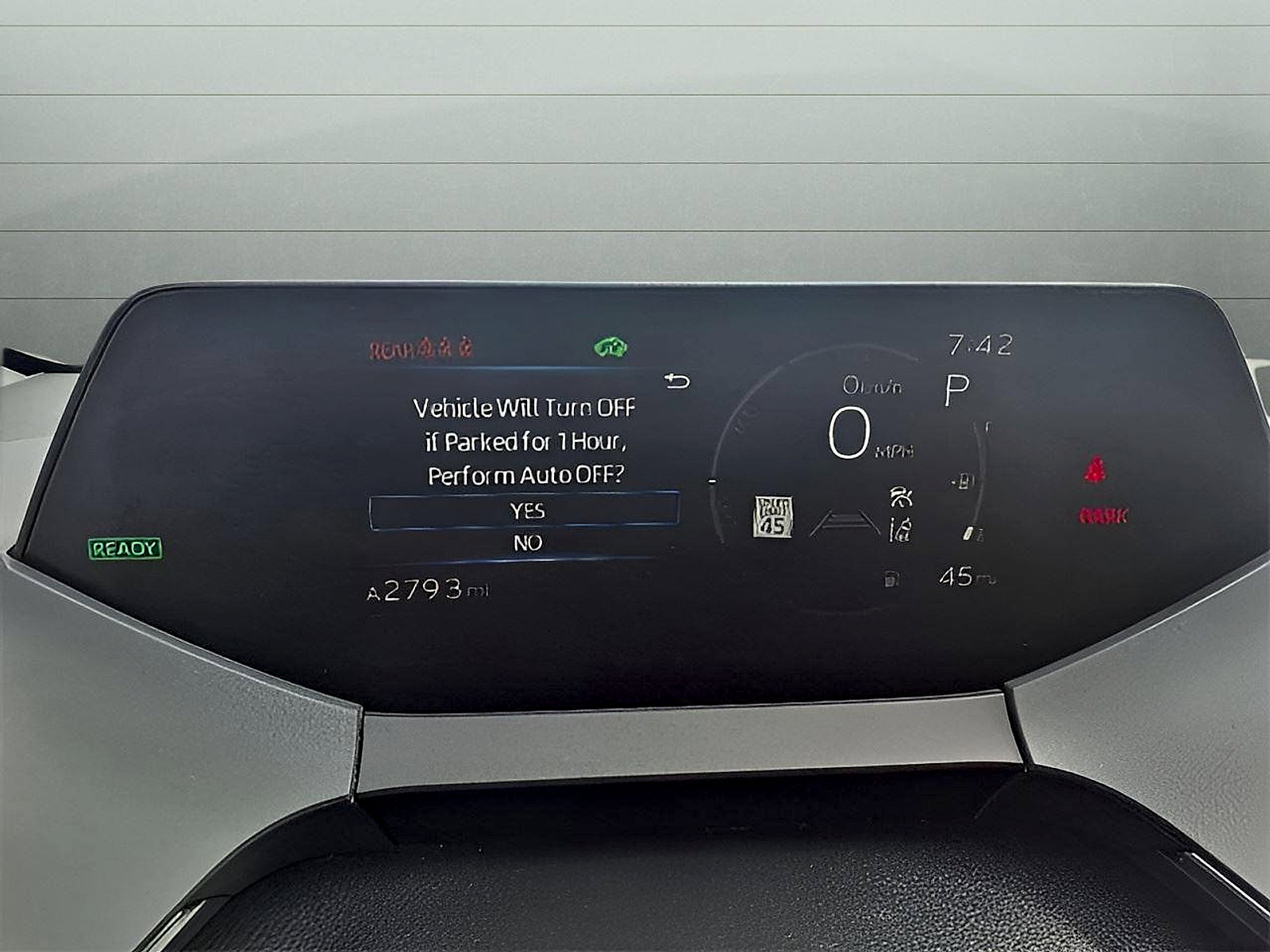 Used 2024 Toyota Prius XLE FWD image 15