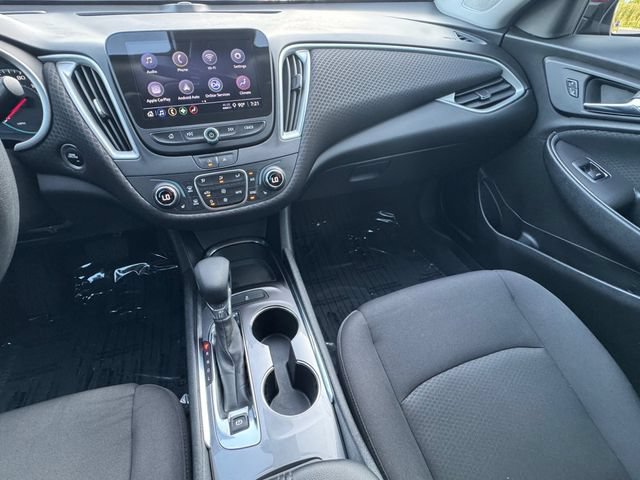 Used 2023 Chevrolet Malibu LT FWD image 3