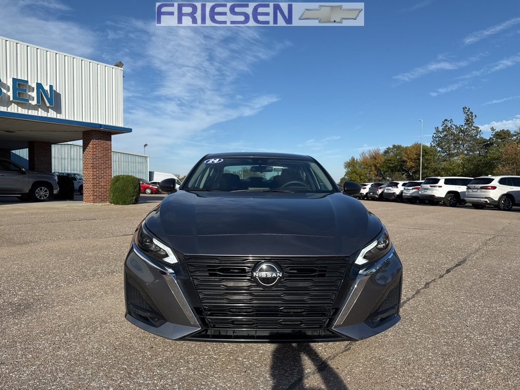 Used 2024 Nissan Altima 2.5 SV image 6