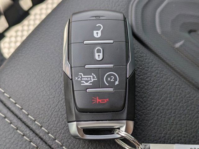 New 2026 RAM 1500 Laramie AWD/4WD image 25