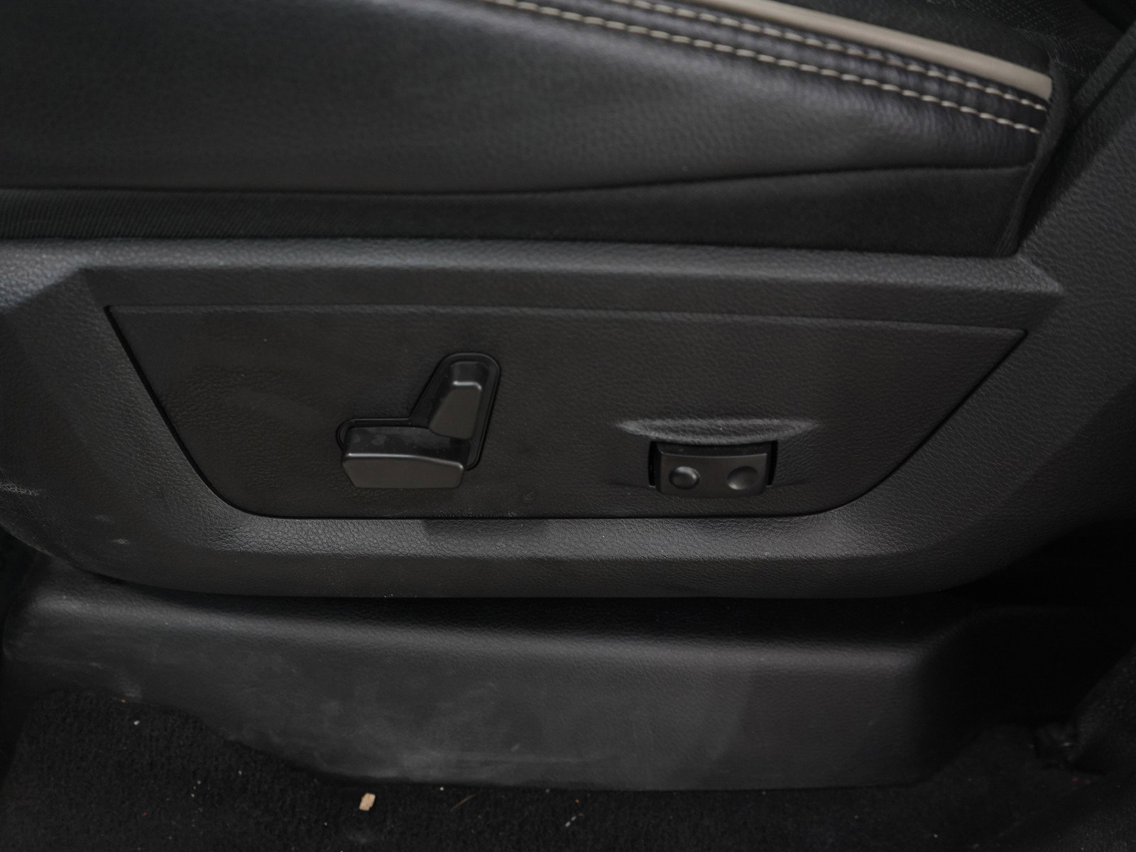 Used 2021 RAM 3500 Laramie image 24