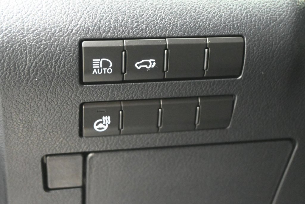 Used 2022 Lexus RX 350L Premium w/ Premium Package AWD/4WD image 6