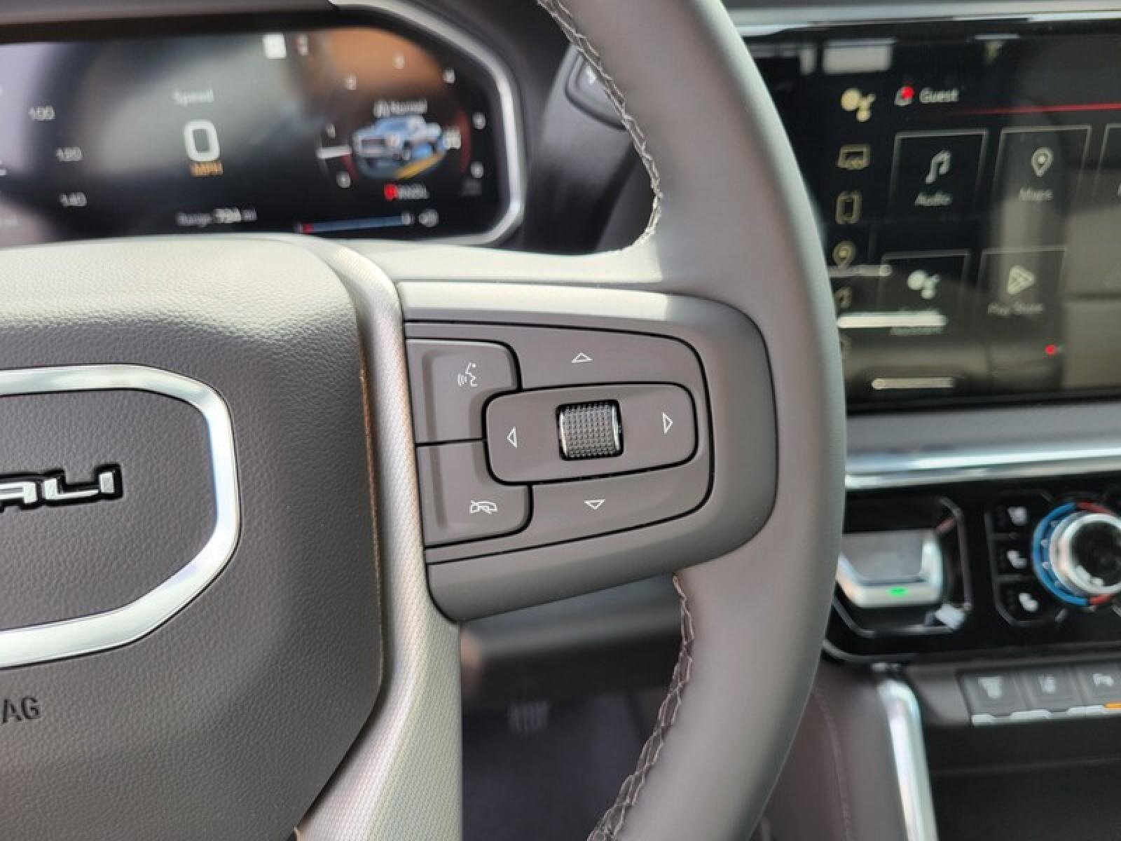 New 2026 GMC Sierra 3500 Denali w/ Denali Reserve Package image 17