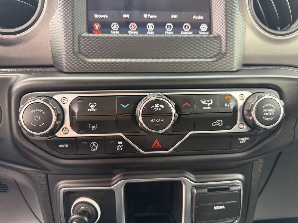 Used 2023 Jeep Wrangler Unlimited Sport AWD/4WD image 6