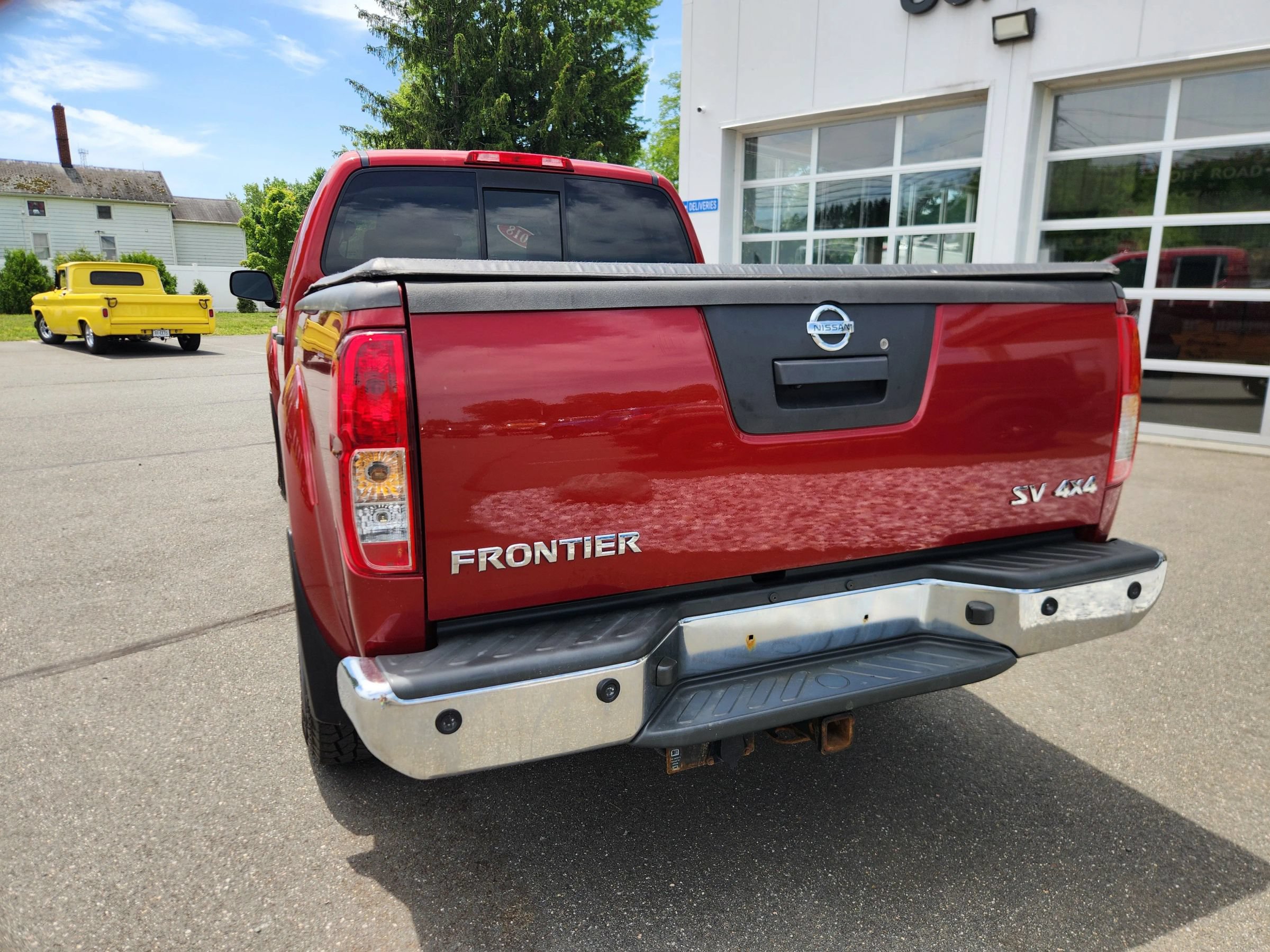 Used 2018 Nissan Frontier SV w/ Value Truck Package AWD/4WD image 13