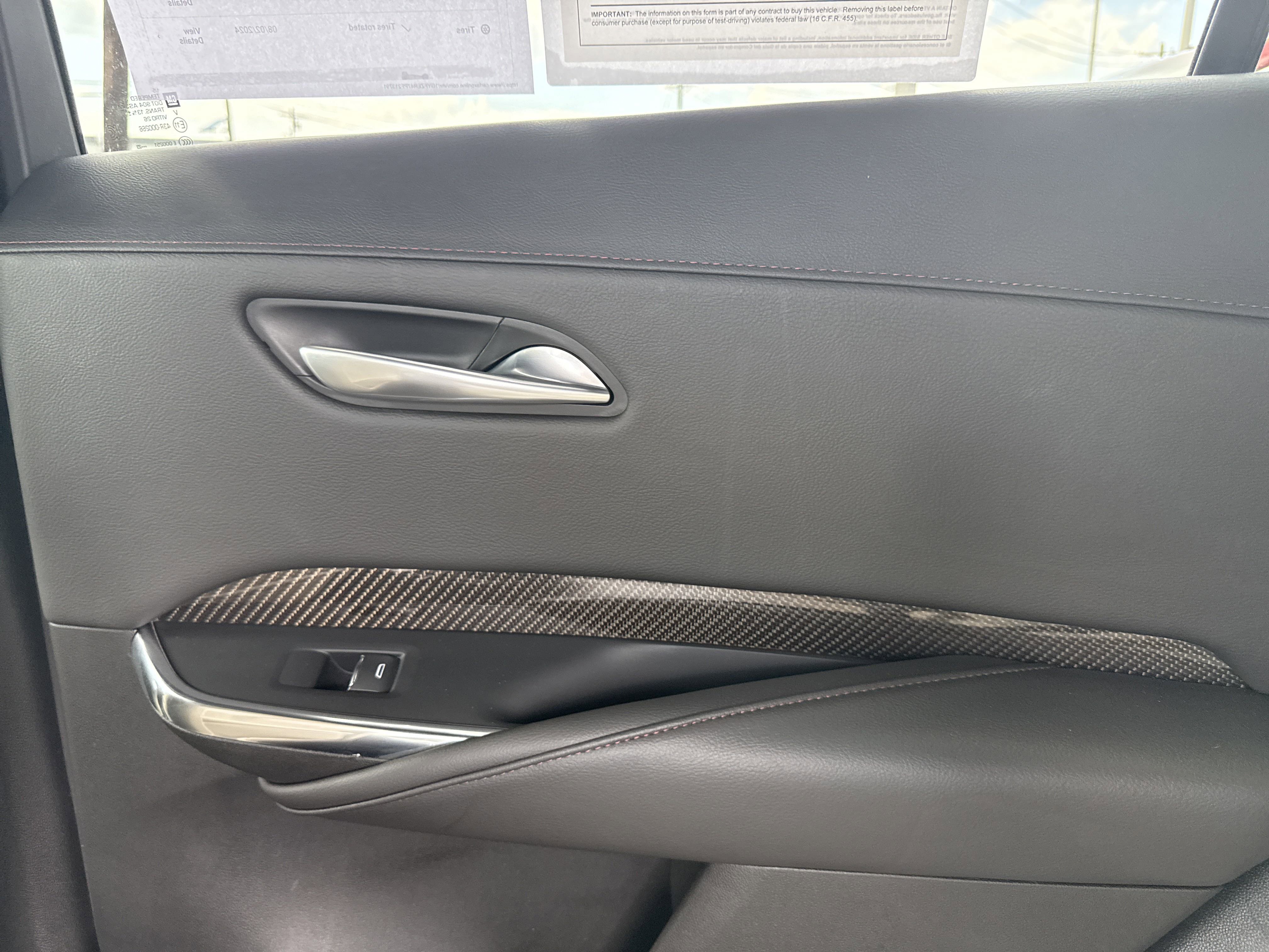 Used 2023 Cadillac XT4 Sport image 32