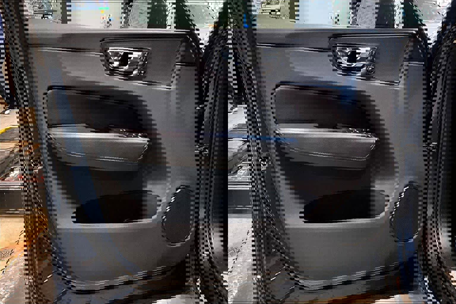 Used 2019 Volvo XC60 T6 Momentum w/ Premium Package image 20