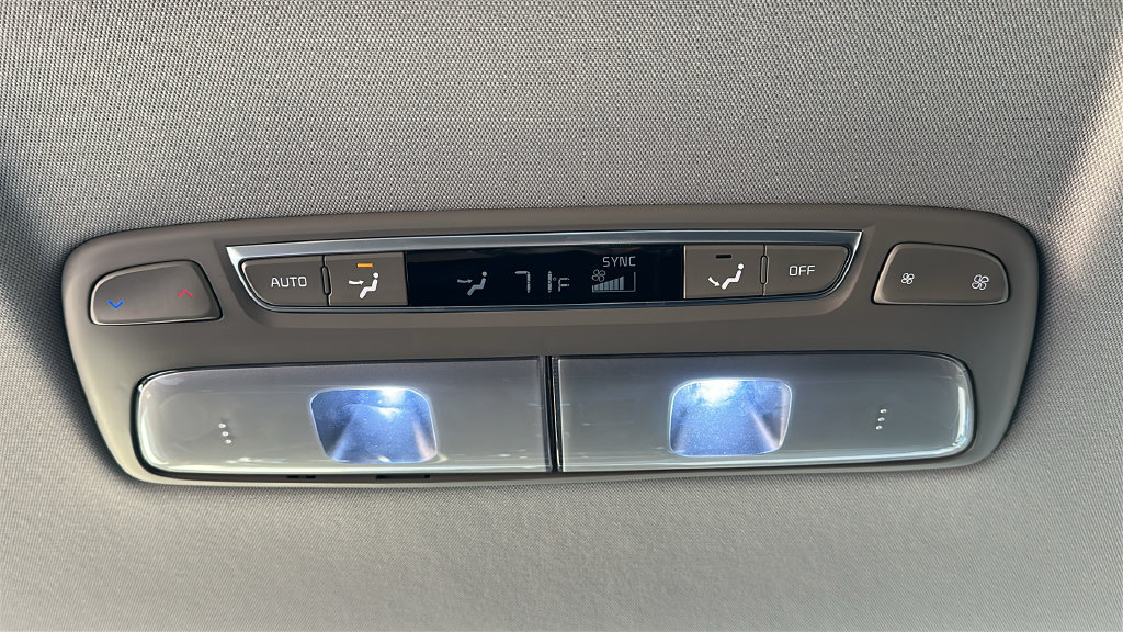 Used 2025 Kia Telluride SX w/ SX Captain's Chair Package FWD image 33