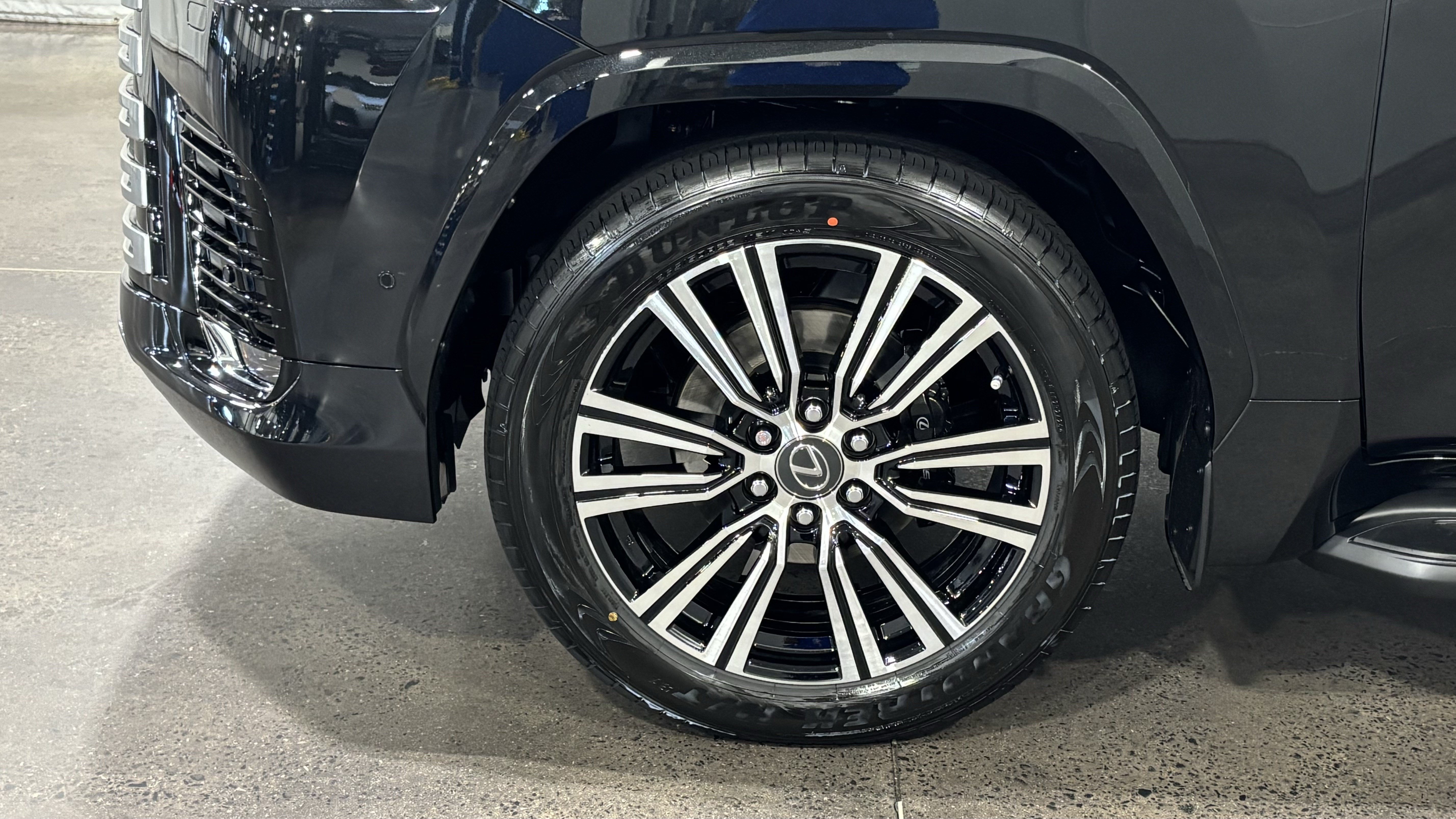 New 2026 Lexus LX 700h Luxury w/ Accessory Package (Z1) AWD/4WD image 13
