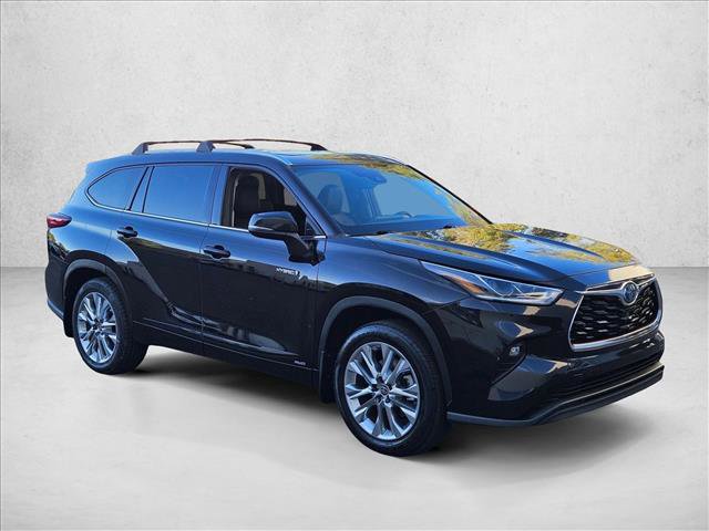 Used 2021 Toyota Highlander Limited image 3