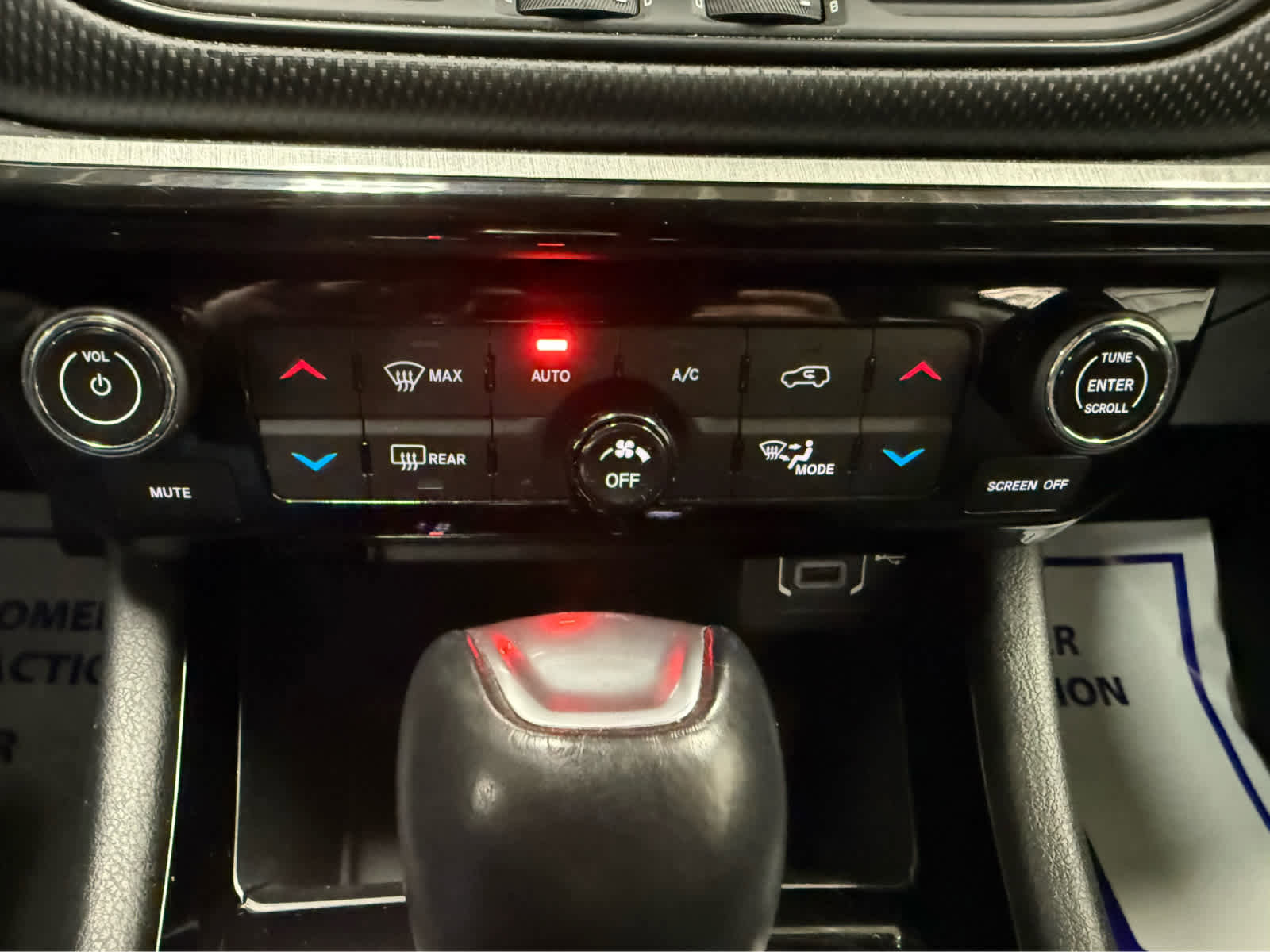 Used 2022 Jeep Compass Trailhawk AWD/4WD image 18