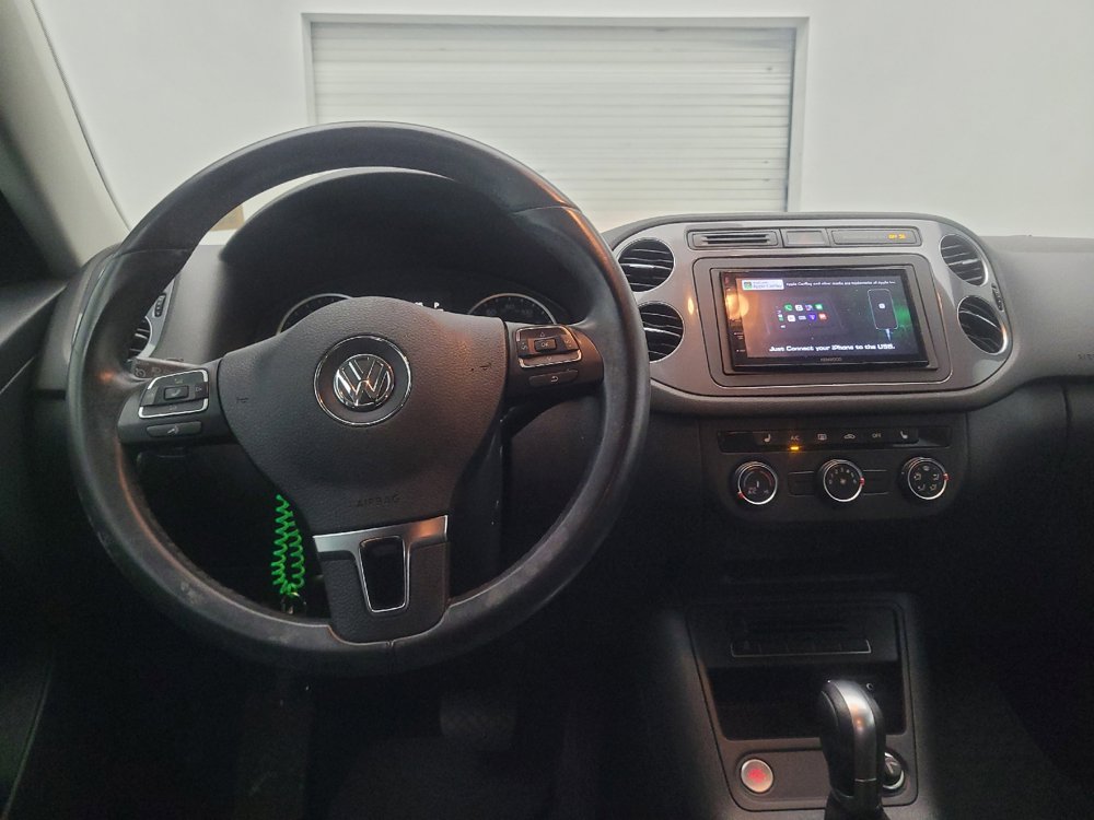 Used 2017 Volkswagen Tiguan S FWD image 22