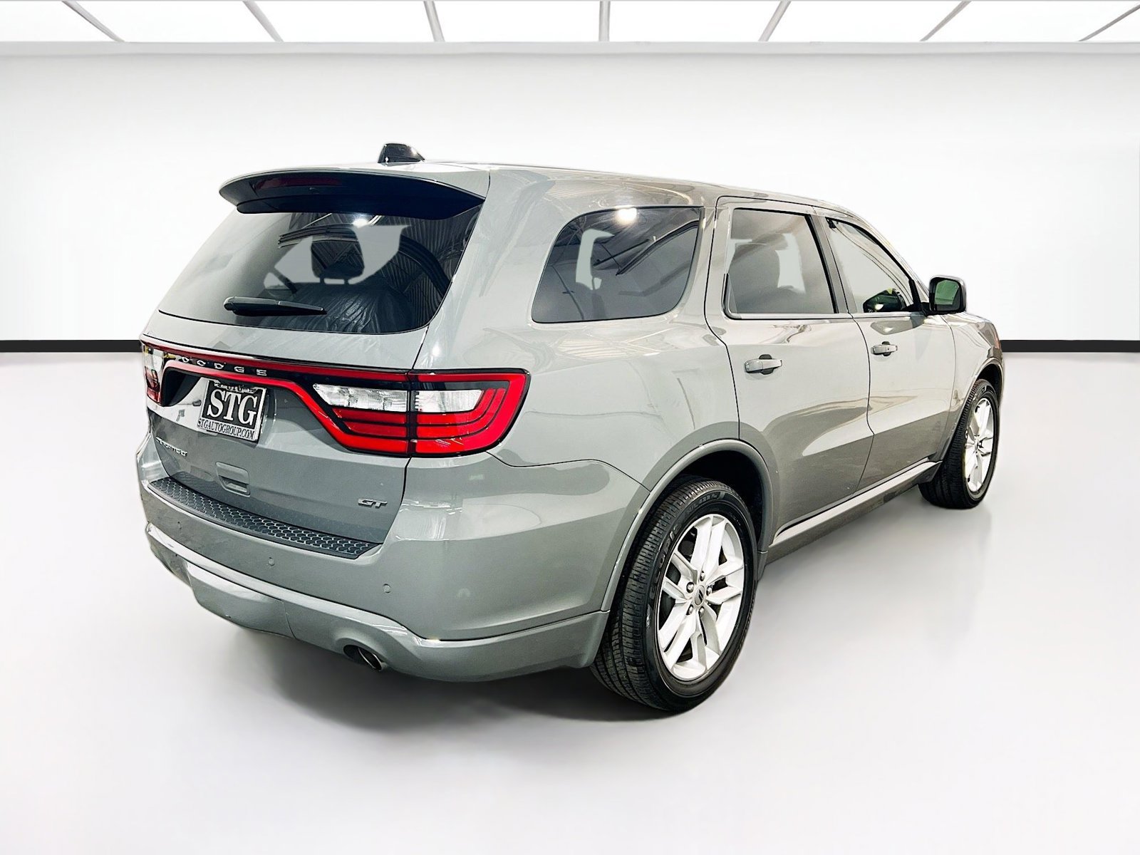 Used 2023 Dodge Durango GT RWD image 4