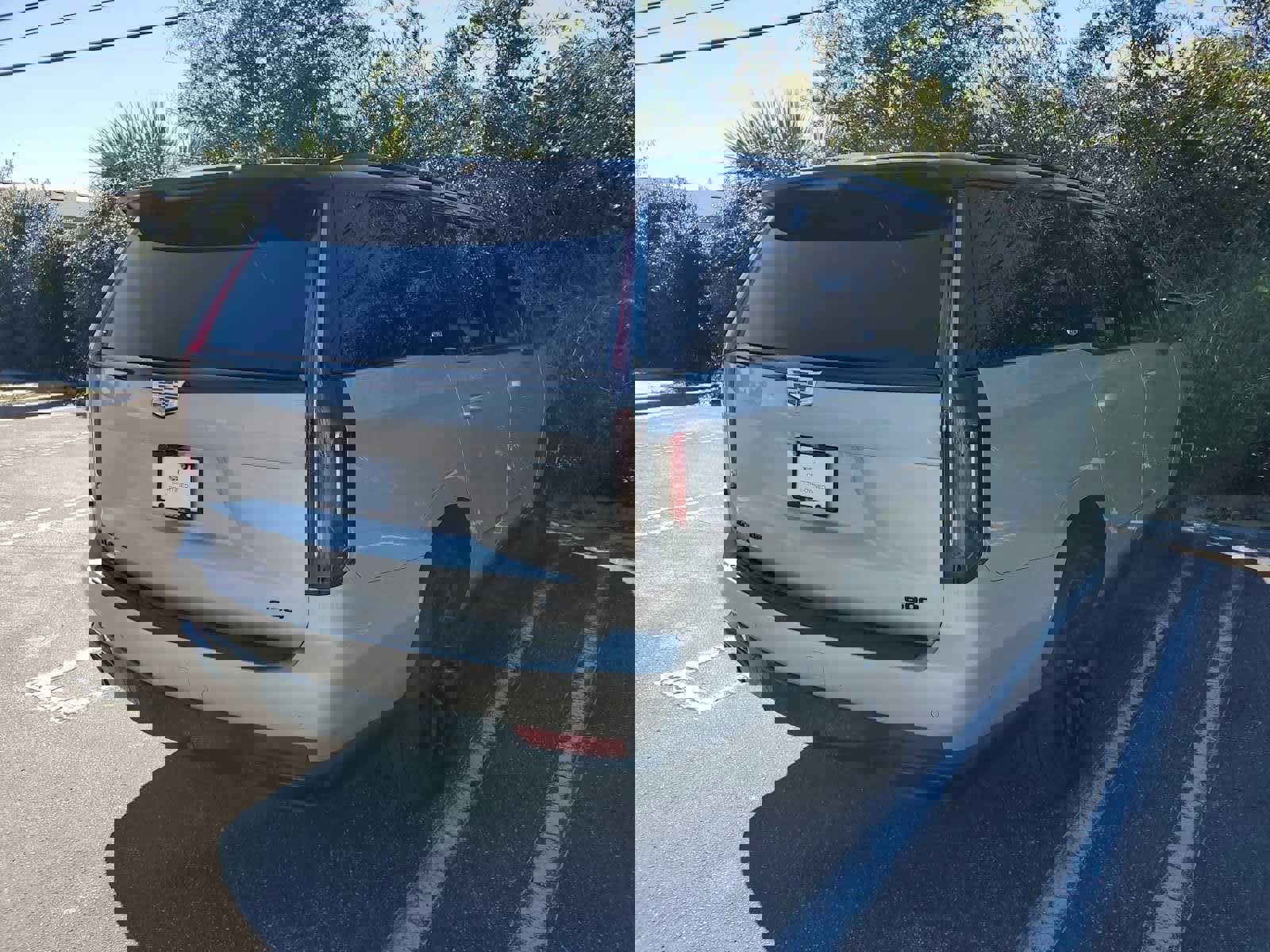 Certified 2024 Cadillac Escalade Sport Platinum w/ LPO, ONYX Package image 5