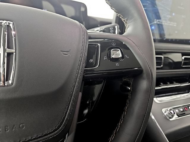 New 2026 Lincoln Aviator AWD w/ Jet Appearance Package image 20