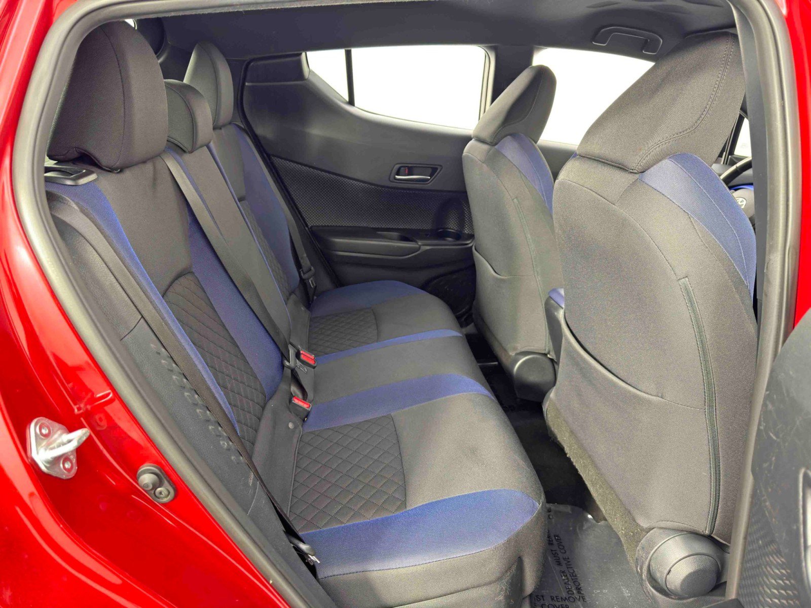 Used 2020 Toyota C-HR XLE image 34