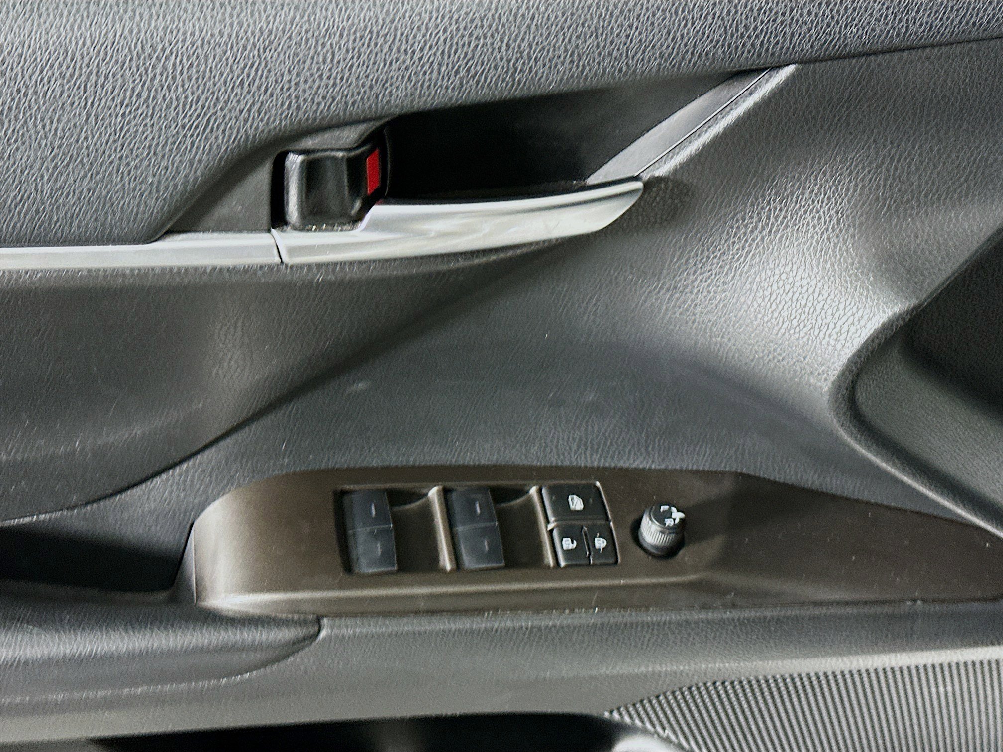 Used 2023 Toyota Camry SE image 15