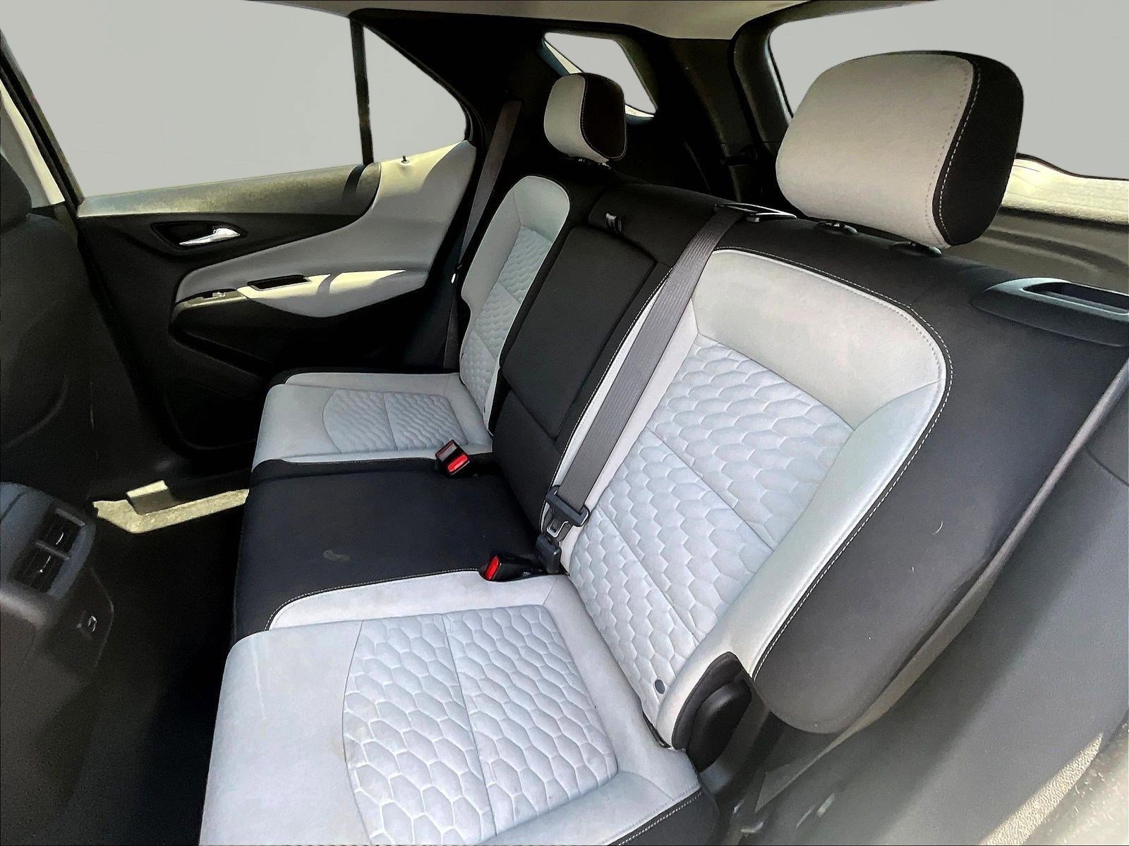 Used 2021 Chevrolet Equinox LS w/ LS Convenience Package FWD image 22