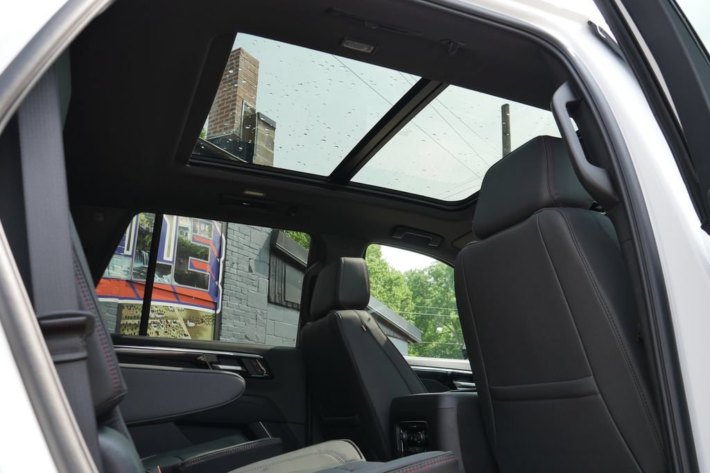 New 2026 Chevrolet Tahoe RST AWD/4WD image 16