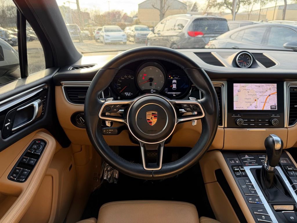 Used 2018 Porsche Macan S w/ Premium Package Plus image 28