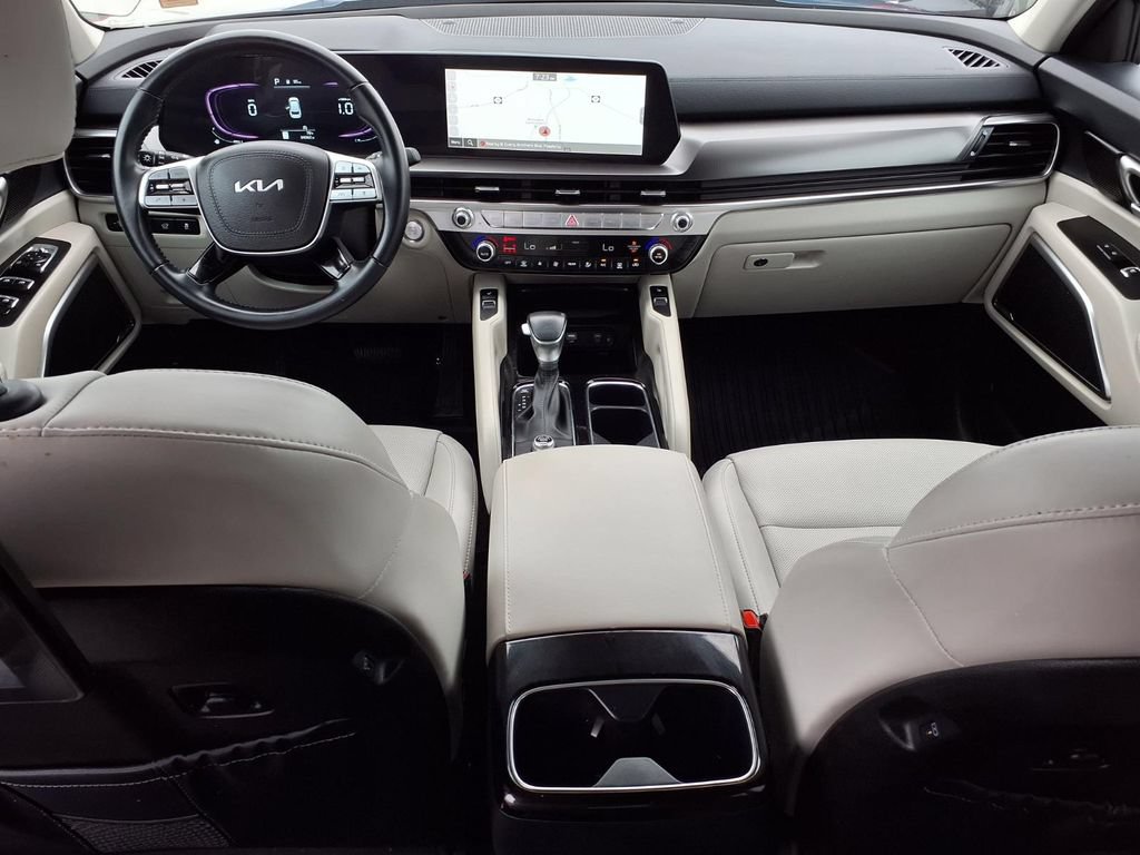 Used 2025 Kia Telluride S FWD image 24